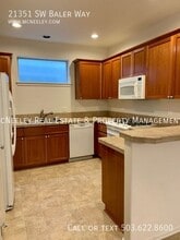 21351 SW Baler Way in Sherwood, OR - Building Photo - Building Photo