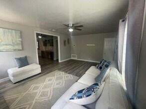 322 Beverly Dr in Corpus Christi, TX - Building Photo - Building Photo