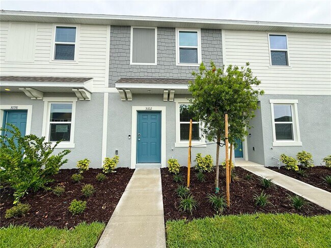 property at 3102 Skyline Lp