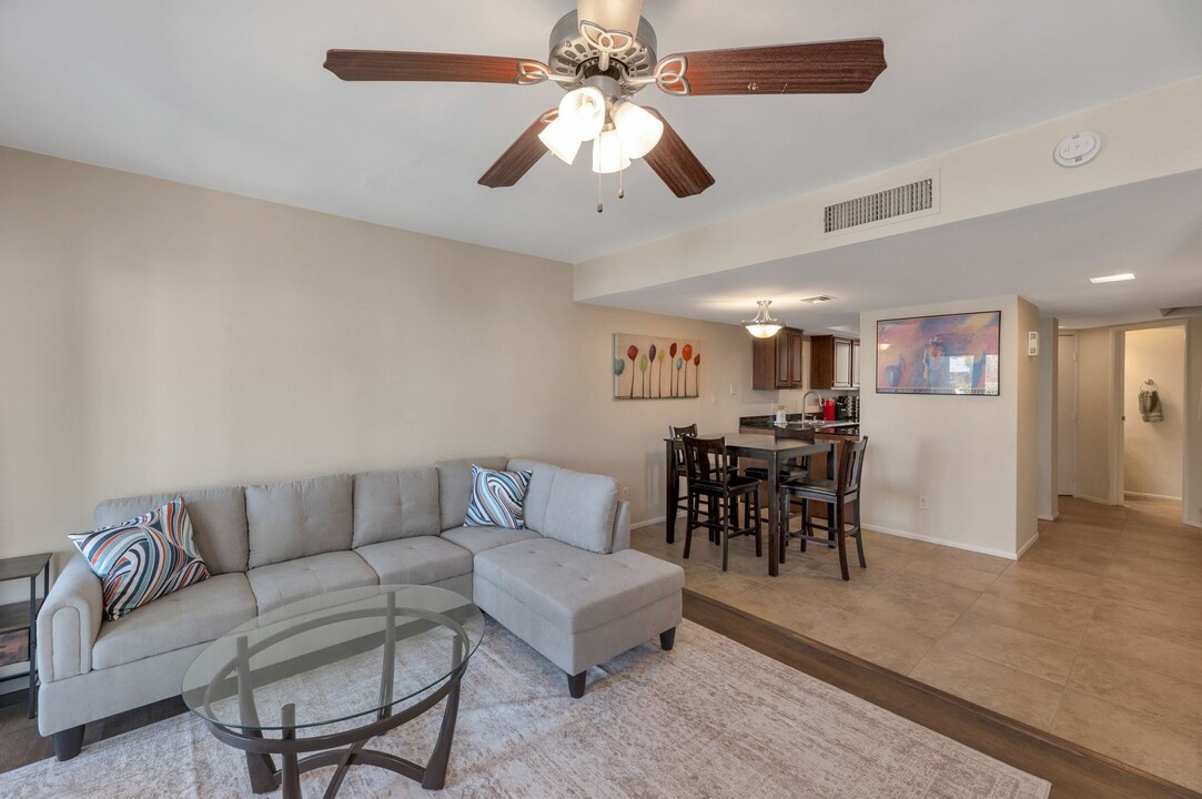 885 N Granite Reef Rd in Scottsdale, AZ - Building Photo