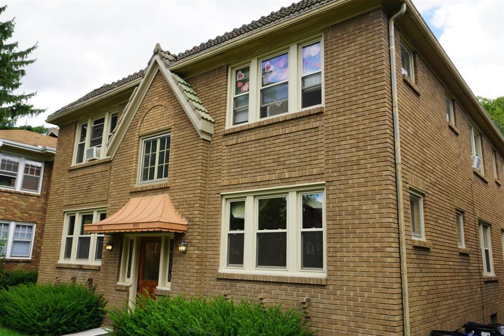 1915 Douglas St in Rockford, IL - Building Photo