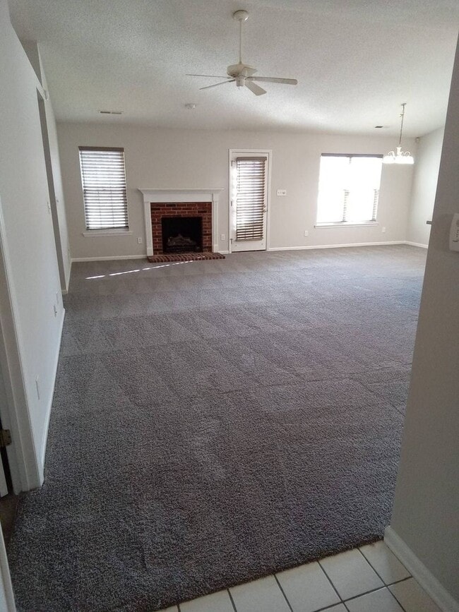 3200 New Hampshire Dr in Charlotte, NC - Building Photo - Building Photo