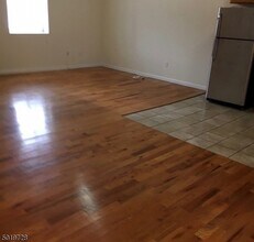 552 Joyce St-Unit -108 in Orange, NJ - Building Photo - Building Photo