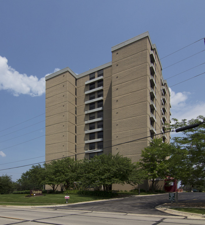 Shadley Apartments in Belvidere, IL - Building Photo