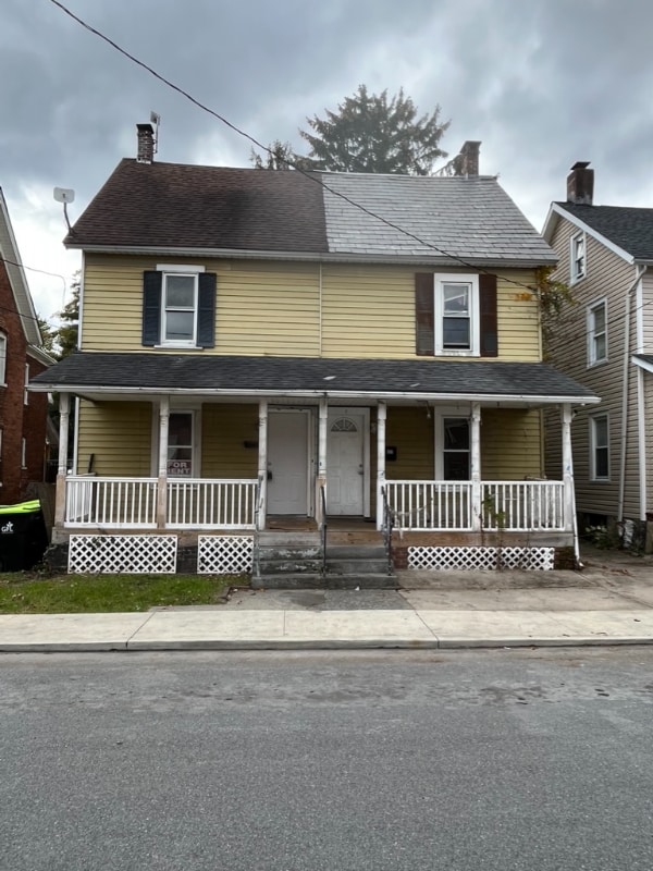 property at 125 N 1st St