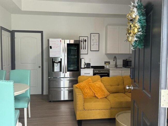 2050 Florida Development Rd in Davenport, FL - Building Photo - Building Photo