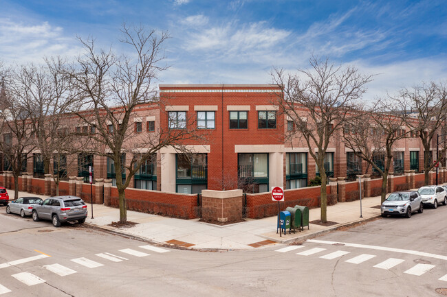 641 W Willow St in Chicago, IL - Building Photo - Building Photo