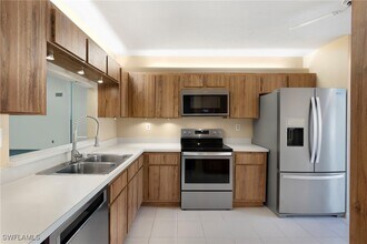 1814 Kings Lake Blvd in Naples, FL - Building Photo - Building Photo