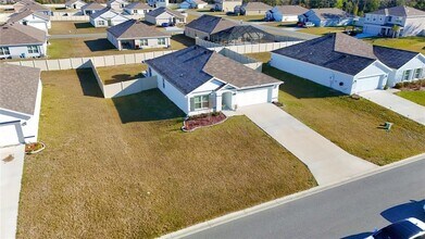 6987 SW 136th Ln in Ocala, FL - Foto de edificio - Building Photo