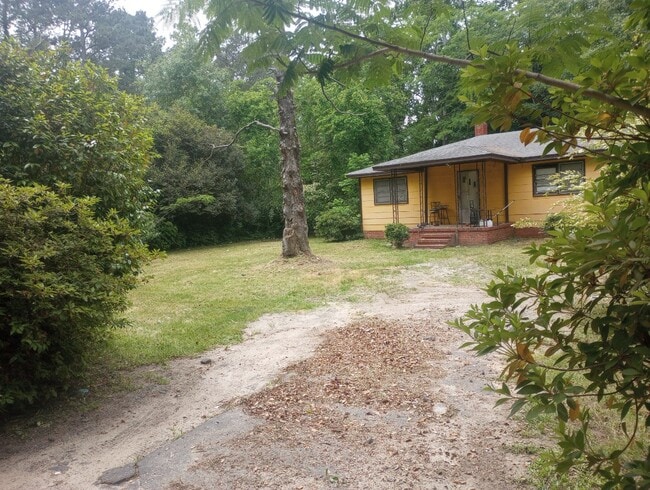 616 Springflowers Rd in Darlington, SC - Building Photo - Building Photo