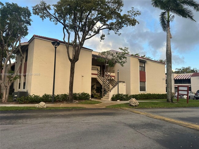 20075 NE 3rd Ct in Miami Gardens, FL - Building Photo - Building Photo