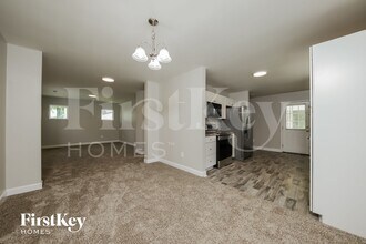 1106 Julian St in Greensboro, NC - Foto de edificio - Building Photo