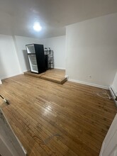 140 Grand St, Unit Basement Apartment in Albany, NY - Foto de edificio - Building Photo