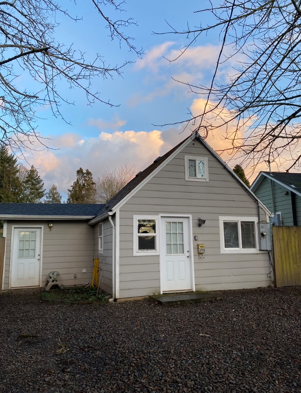 390 22nd St SE