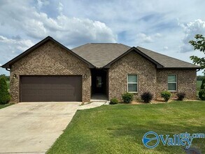 26186 Valley Ridge Rd in Madison, AL - Foto de edificio - Building Photo