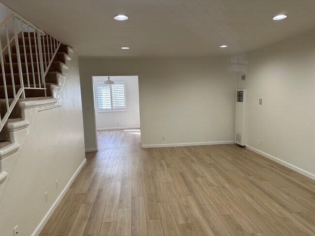 1225 Washington Ave, Unit 9 in Santa Monica, CA - Foto de edificio - Building Photo