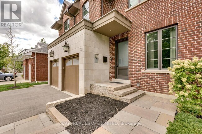 121 Mill St in Richmond Hill, ON - Building Photo - Building Photo