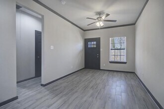 4409 Weaver Rd-Unit -1 in Houston, TX - Building Photo - Building Photo