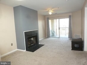 20595 Cornstalk Terrace in Ashburn, VA - Building Photo - Building Photo