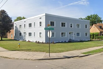 2921 N Main St in Dayton, OH - Foto de edificio - Building Photo