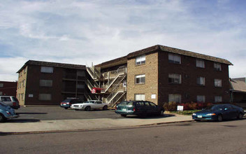 Penn Square Apartments in Denver, CO - Building Photo - Building Photo