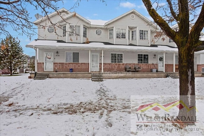 property at 460 E 475 N