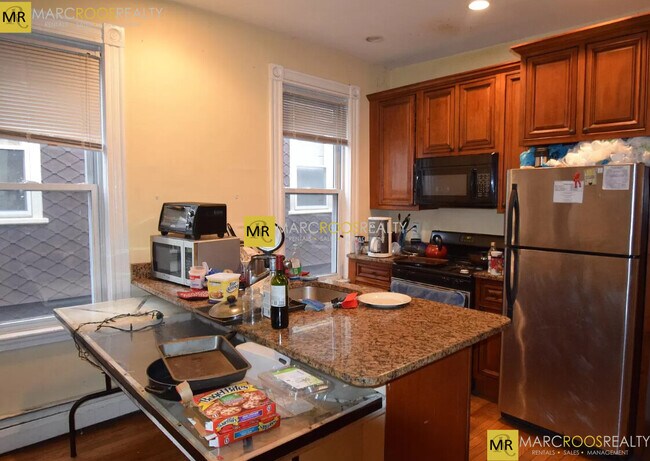36 Cherokee St, Unit 2 in Boston, MA - Building Photo - Building Photo