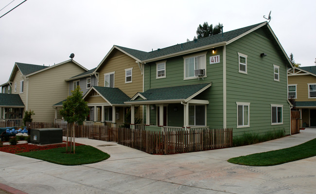 Timothy Commons in Santa Rosa, CA - Foto de edificio - Building Photo