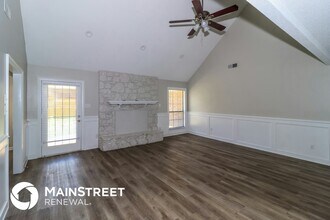 3559 Wincross Dr in Memphis, TN - Building Photo - Building Photo