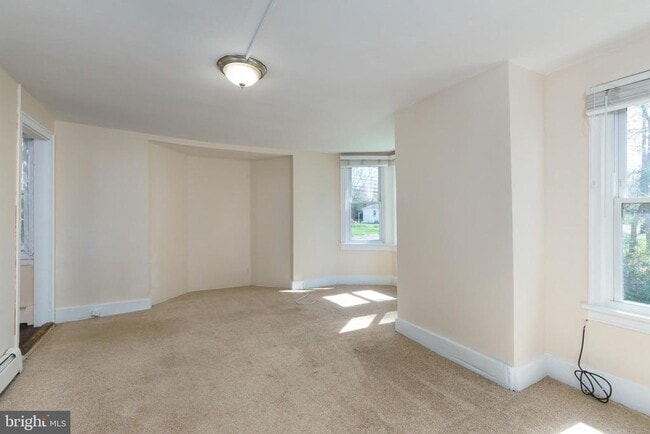 124 Washington Rd in Princeton Junction, NJ - Building Photo - Building Photo