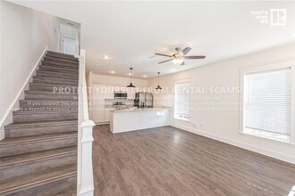1390 Cleveland St in Fayetteville, AR - Building Photo - Building Photo