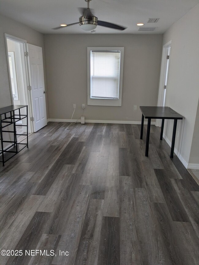 1053 Kenmore St in Jacksonville, FL - Building Photo - Building Photo