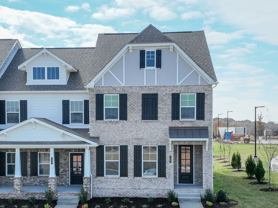 730 Hahn Ct in Lebanon, TN - Building Photo