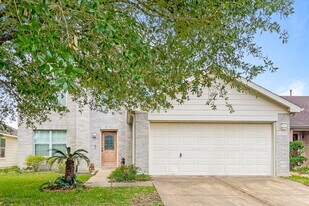 16135 Cole Bridge Ln in Cypress, TX - Building Photo