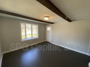2531 Oakland Rd in Dover, PA - Building Photo - Building Photo