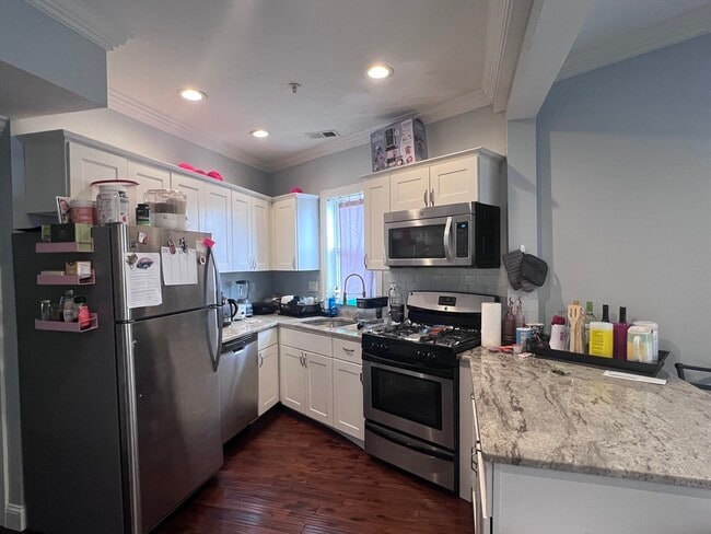 140 Marcella St in Boston, MA - Foto de edificio - Building Photo