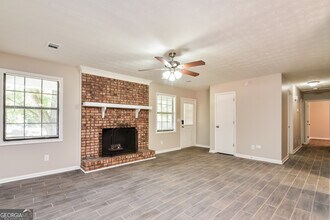 2755 Stanton Woods Dr SE in Conyers, GA - Building Photo - Building Photo