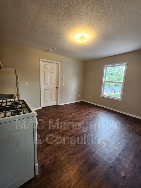 property at 1325 Virginia Ave