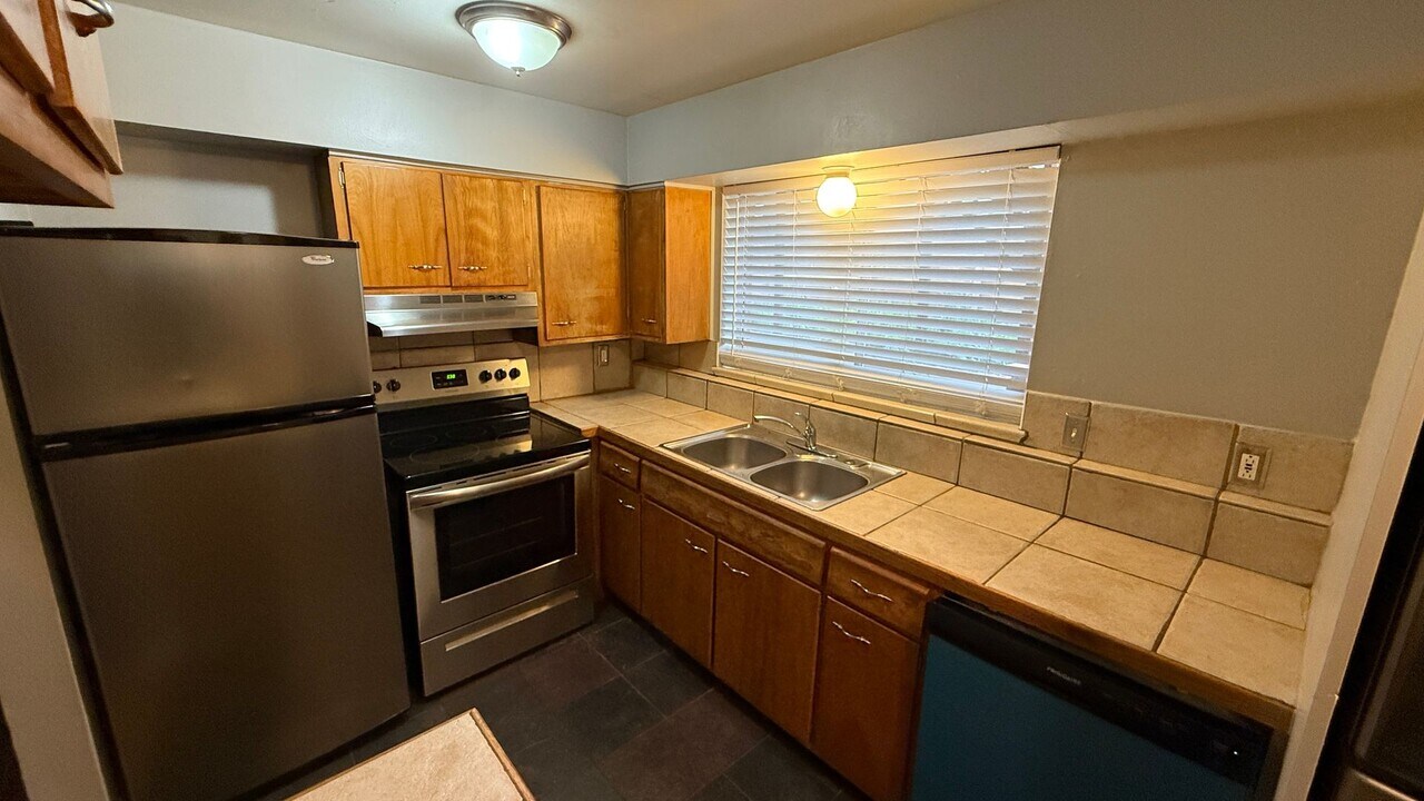 2323 W 41st Ave in Denver, CO - Building Photo