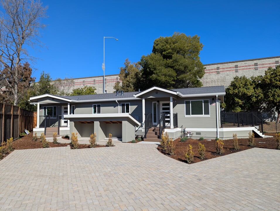 1660 Lilac Dr in Walnut Creek, CA - Building Photo