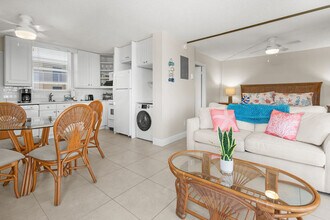 5600 Bonita Beach Rd SW in Bonita Springs, FL - Building Photo - Building Photo