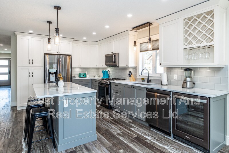 246 Burden St in Prince George, BC - Building Photo