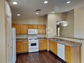 3713 W Avenida Fria in Tucson, AZ - Foto de edificio - Building Photo