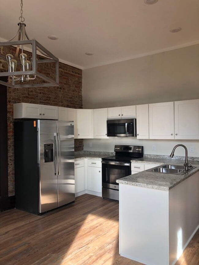 property at 1347 Park St