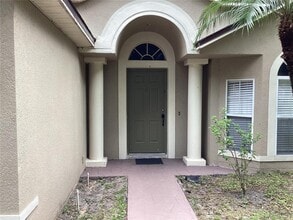 572 Lancer Oak Dr in Apopka, FL - Building Photo - Building Photo