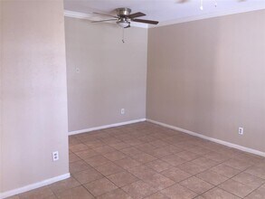 4710 Airport Blvd-Unit -204 in Houston, TX - Building Photo - Building Photo