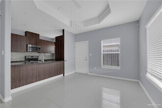 2706 Larkspur Ave, Unit 1 in Edinburg, TX - Building Photo - Building Photo