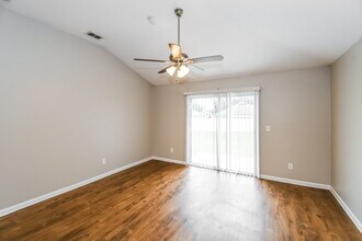 2600 Creek Ridge Dr in Green Cove Springs, FL - Building Photo - Building Photo