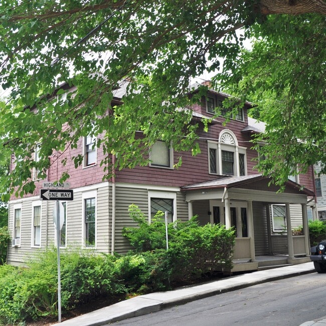 102 Highland Pl, Unit 5