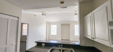 2322 57th Cir in Vero Beach, FL - Building Photo - Building Photo
